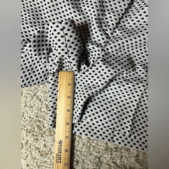 Women's Ann Taylor Petite Black and White Polka Dot Shorts - Picture 3 of 7